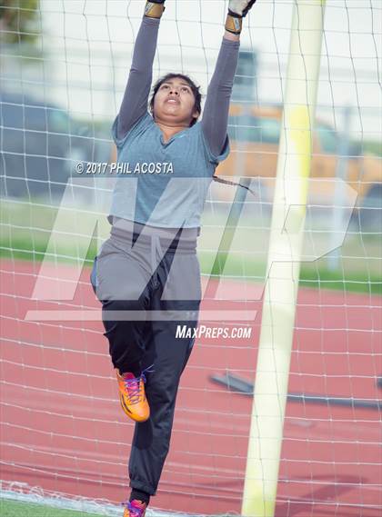 Thumbnail 3 in CALS Early College vs. USC Hybrid (CIF LA City Section D5 Final) photogallery.