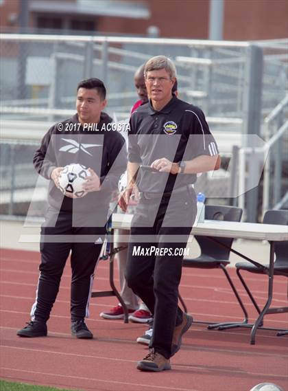 Thumbnail 2 in CALS Early College vs. USC Hybrid (CIF LA City Section D5 Final) photogallery.