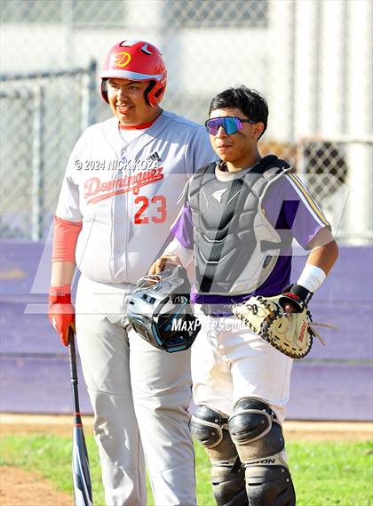 Thumbnail 3 in Dominguez vs. Lynwood photogallery.