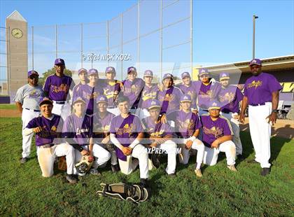 Thumbnail 1 in Dominguez vs. Lynwood photogallery.