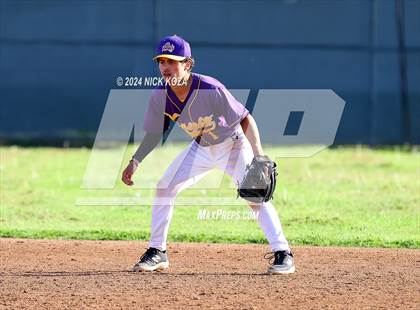 Thumbnail 3 in Dominguez vs. Lynwood photogallery.