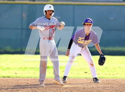 Thumbnail 3 in Dominguez vs. Lynwood photogallery.