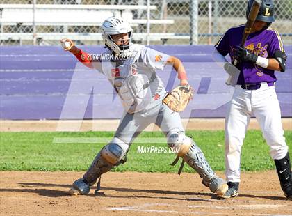 Thumbnail 1 in Dominguez vs. Lynwood photogallery.