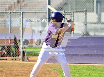 Thumbnail 1 in Dominguez vs. Lynwood photogallery.
