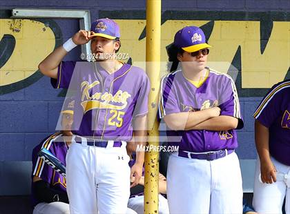 Thumbnail 3 in Dominguez vs. Lynwood photogallery.