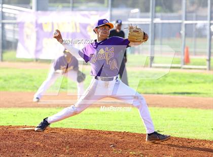 Thumbnail 1 in Dominguez vs. Lynwood photogallery.