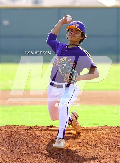 Thumbnail 3 in Dominguez vs. Lynwood photogallery.