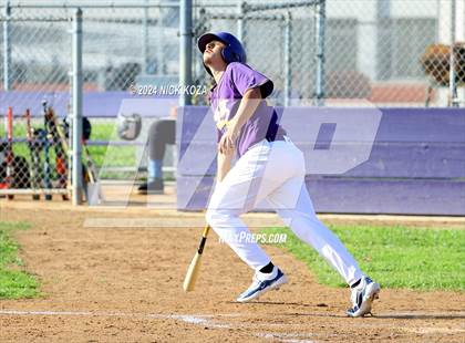 Thumbnail 2 in Dominguez vs. Lynwood photogallery.