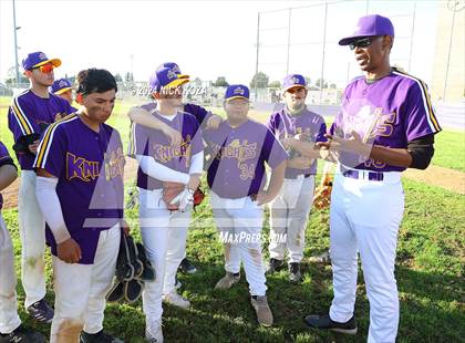 Thumbnail 2 in Dominguez vs. Lynwood photogallery.
