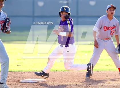 Thumbnail 2 in Dominguez vs. Lynwood photogallery.