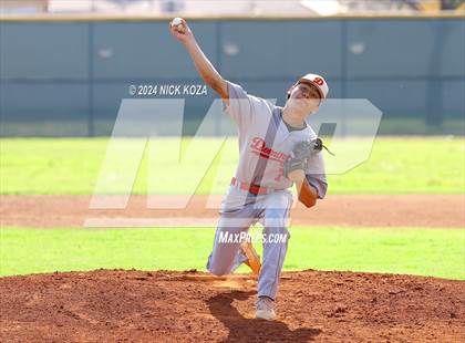 Thumbnail 2 in Dominguez vs. Lynwood photogallery.