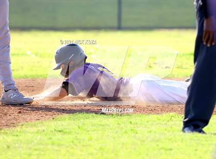 Thumbnail 3 in Dominguez vs. Lynwood photogallery.