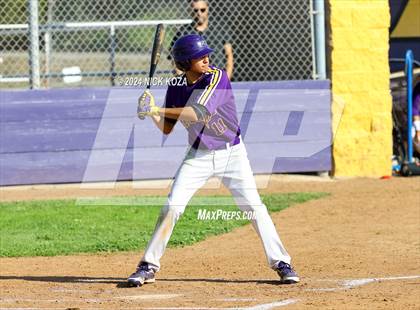Thumbnail 2 in Dominguez vs. Lynwood photogallery.