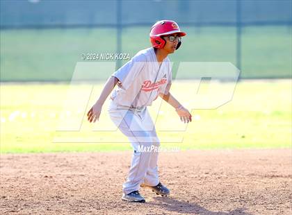 Thumbnail 2 in Dominguez vs. Lynwood photogallery.