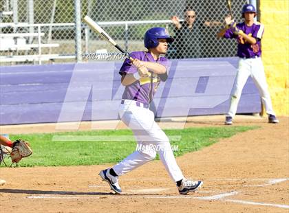 Thumbnail 3 in Dominguez vs. Lynwood photogallery.