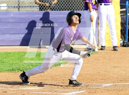 Thumbnail 2 in Dominguez vs. Lynwood photogallery.