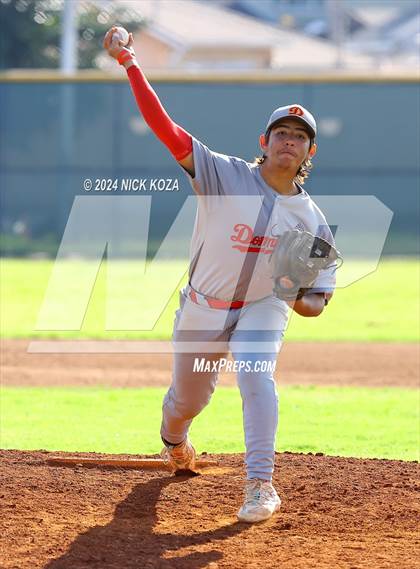 Thumbnail 2 in Dominguez vs. Lynwood photogallery.