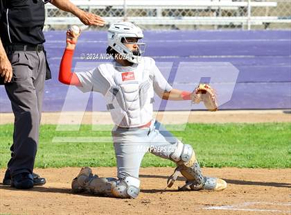 Thumbnail 2 in Dominguez vs. Lynwood photogallery.