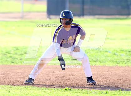 Thumbnail 2 in Dominguez vs. Lynwood photogallery.