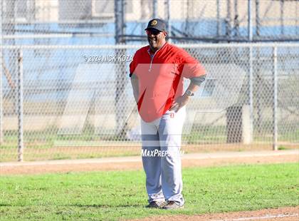 Thumbnail 1 in Dominguez vs. Lynwood photogallery.