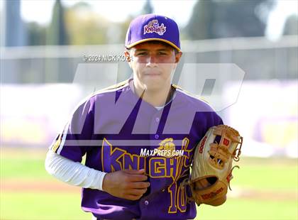 Thumbnail 2 in Dominguez vs. Lynwood photogallery.