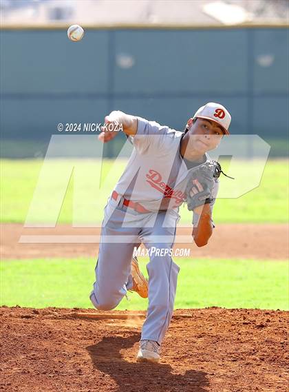 Thumbnail 3 in Dominguez vs. Lynwood photogallery.