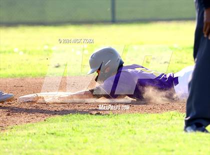 Thumbnail 2 in Dominguez vs. Lynwood photogallery.