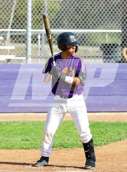 Thumbnail 2 in Dominguez vs. Lynwood photogallery.