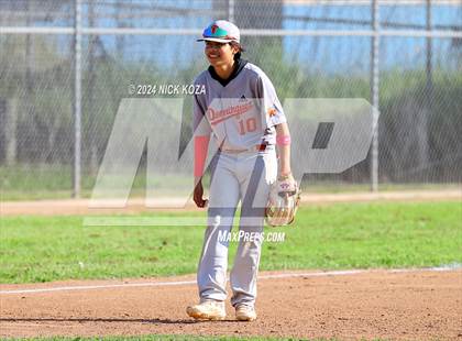 Thumbnail 3 in Dominguez vs. Lynwood photogallery.