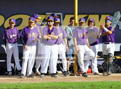 Thumbnail 3 in Dominguez vs. Lynwood photogallery.