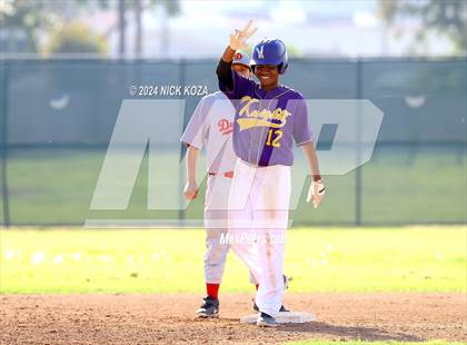 Thumbnail 1 in Dominguez vs. Lynwood photogallery.