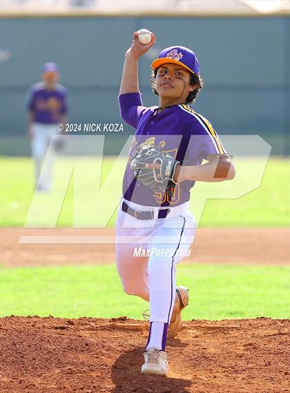 Thumbnail 1 in Dominguez vs. Lynwood photogallery.