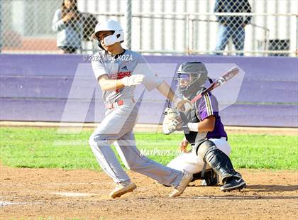 Thumbnail 3 in Dominguez vs. Lynwood photogallery.