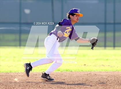 Thumbnail 1 in Dominguez vs. Lynwood photogallery.