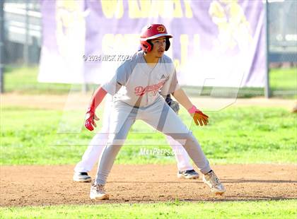 Thumbnail 2 in Dominguez vs. Lynwood photogallery.