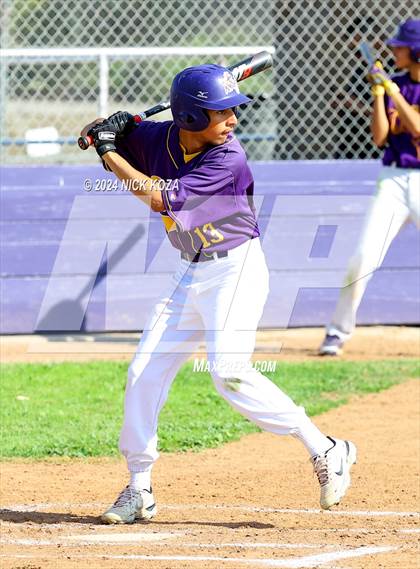 Thumbnail 2 in Dominguez vs. Lynwood photogallery.