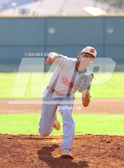 Thumbnail 2 in Dominguez vs. Lynwood photogallery.