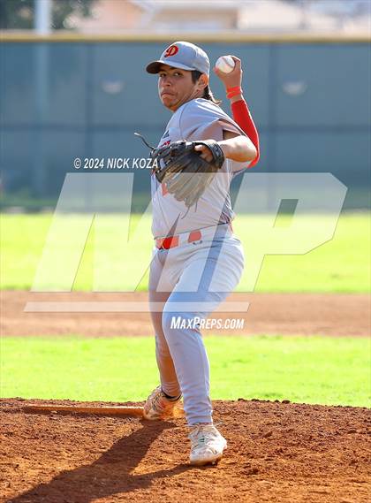 Thumbnail 3 in Dominguez vs. Lynwood photogallery.