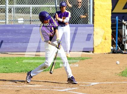 Thumbnail 2 in Dominguez vs. Lynwood photogallery.