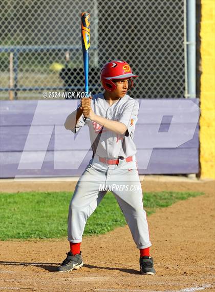 Thumbnail 2 in Dominguez vs. Lynwood photogallery.
