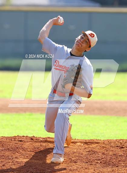 Thumbnail 2 in Dominguez vs. Lynwood photogallery.