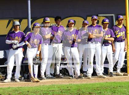 Thumbnail 3 in Dominguez vs. Lynwood photogallery.