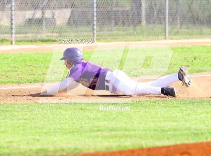 Thumbnail 2 in Dominguez vs. Lynwood photogallery.