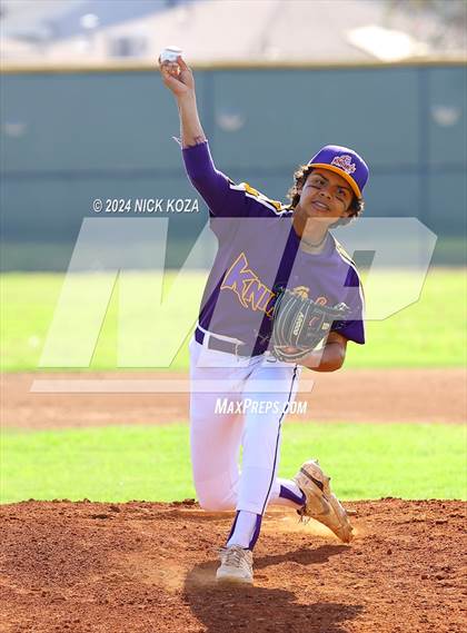 Thumbnail 3 in Dominguez vs. Lynwood photogallery.