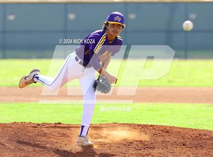 Thumbnail 2 in Dominguez vs. Lynwood photogallery.