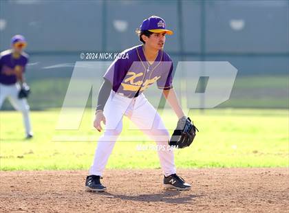 Thumbnail 2 in Dominguez vs. Lynwood photogallery.