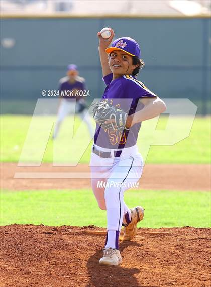 Thumbnail 3 in Dominguez vs. Lynwood photogallery.