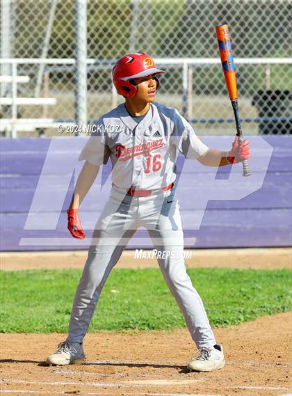 Thumbnail 2 in Dominguez vs. Lynwood photogallery.