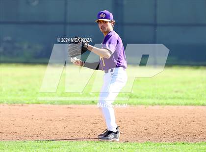 Thumbnail 3 in Dominguez vs. Lynwood photogallery.