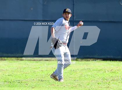 Thumbnail 3 in Dominguez vs. Lynwood photogallery.